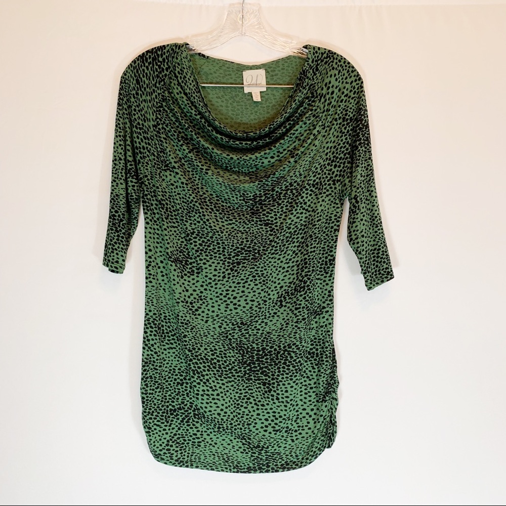 W Julienne Top Side ruching 3/4 Length sleeves
